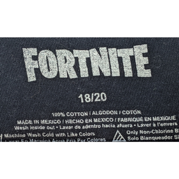 Fortnite kid's t shirt size 18/20 - Picture 3 of 3